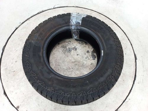 PNEU SEMPERIT 235/70R16  R