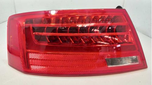 LANTERNA ESQUERDA AUDI RS5 4.2 2015